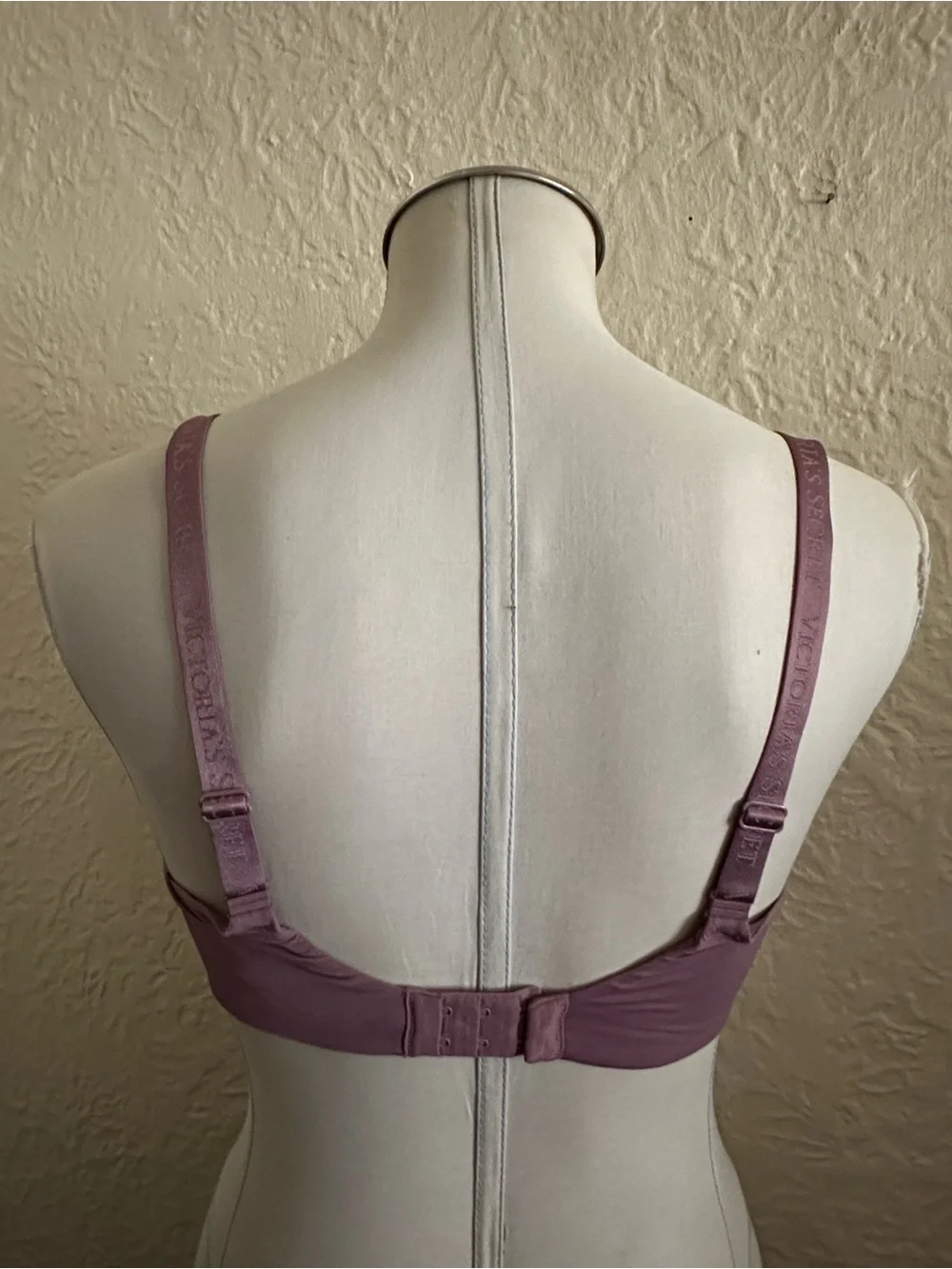 Victoria’s Secret T-Shirt Lightly Lined Demi Bra Ice Purple Mauve Logo Straps